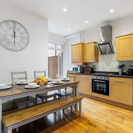 Two Bed Flat In Bush Hill Park Lägenhet Enfield Exteriör bild