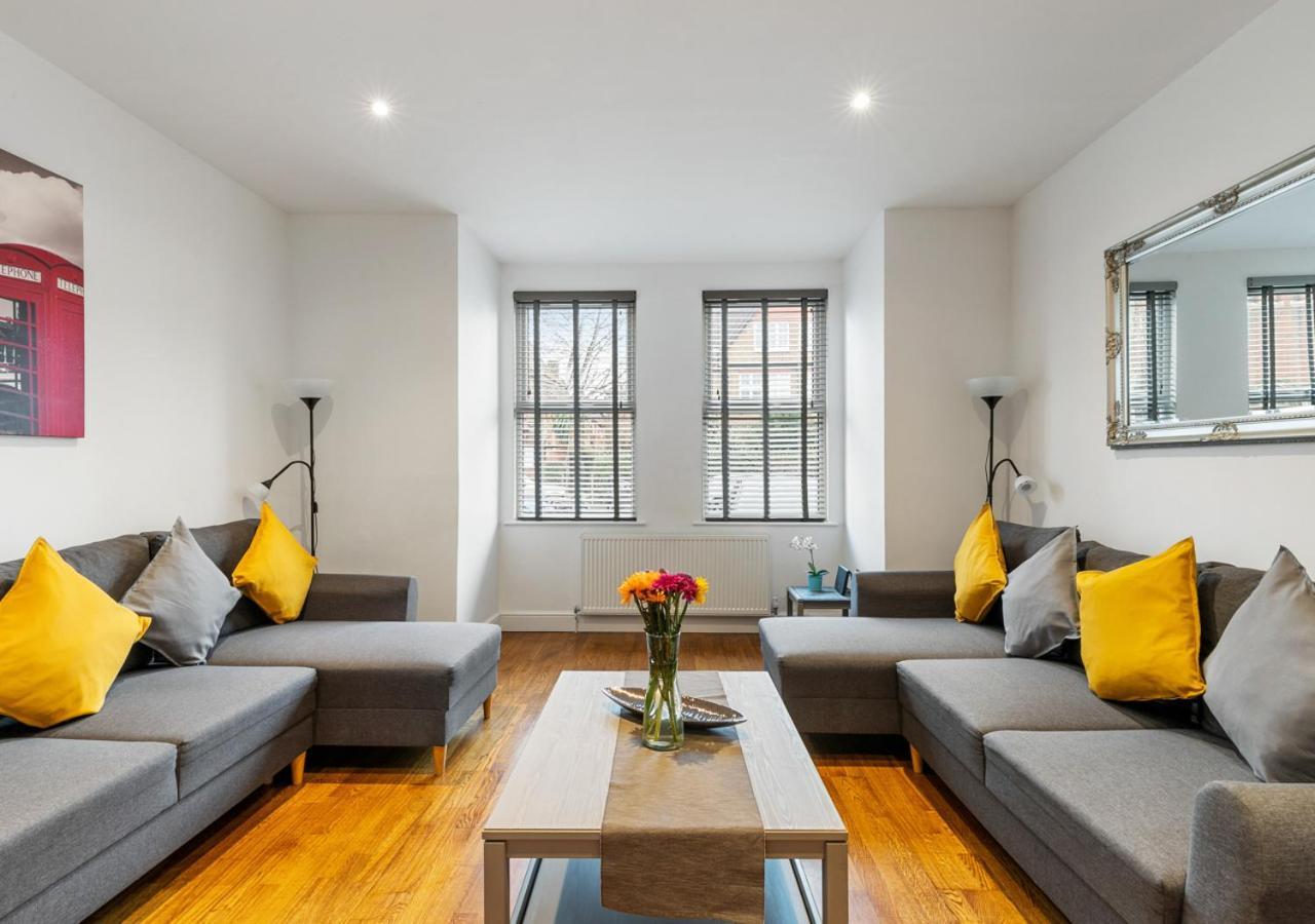 Two Bed Flat In Bush Hill Park Lägenhet Enfield Exteriör bild