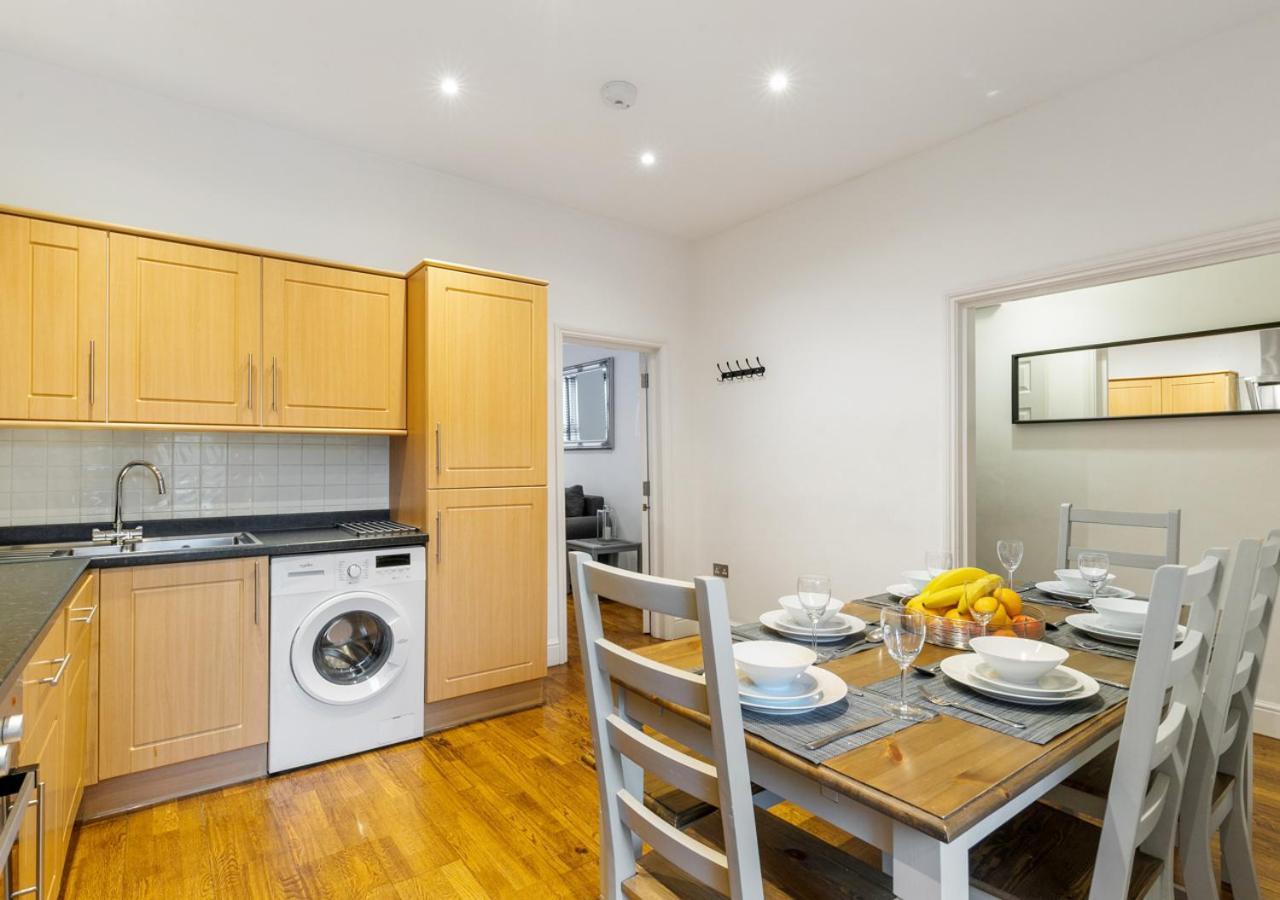 Two Bed Flat In Bush Hill Park Lägenhet Enfield Exteriör bild